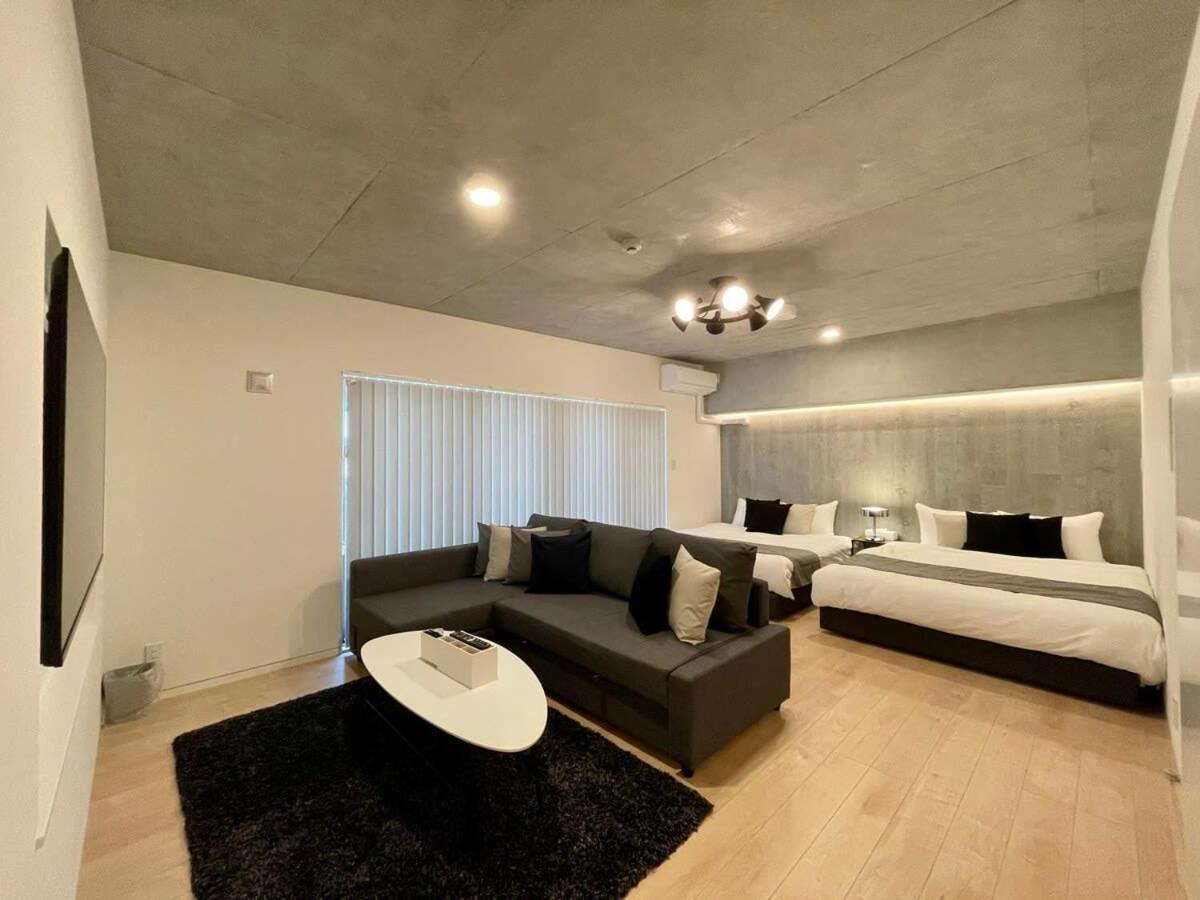 הירושימה Bhotel Nekoyard - Scenic Penthouse Studio With Jacuzzi & Spacious Terrace מראה חיצוני תמונה