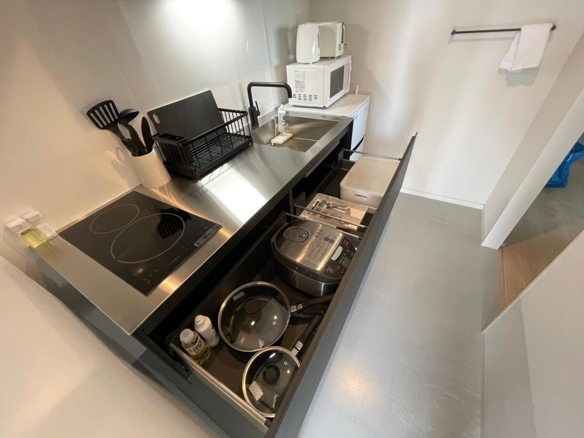 הירושימה Bhotel Nekoyard - Scenic Penthouse Studio With Jacuzzi & Spacious Terrace מראה חיצוני תמונה
